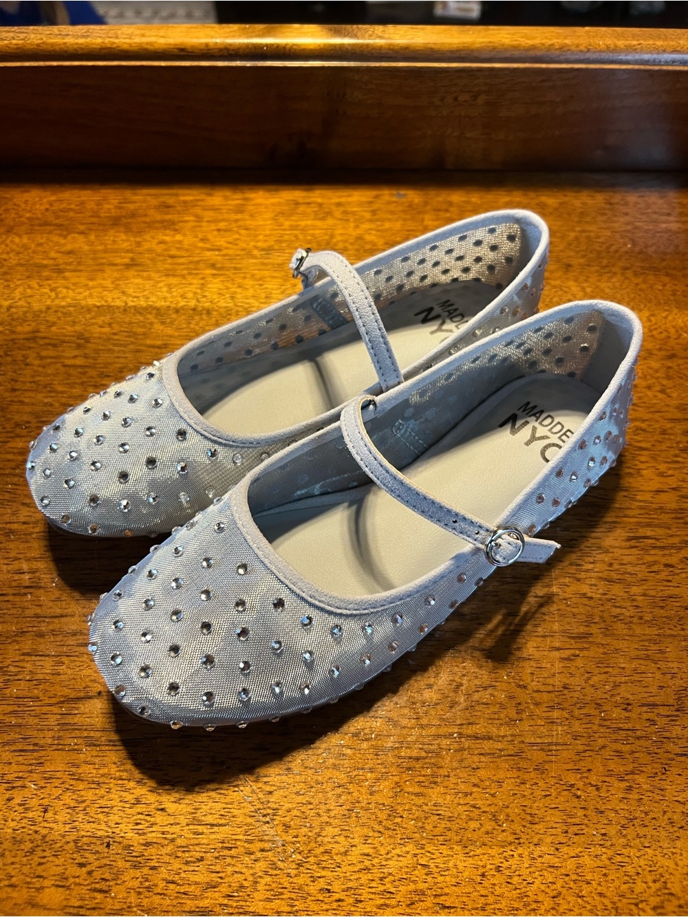 Madden Girl Size 1 Rhinestone Flats - Picture 6 of 6